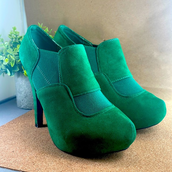 Herstyle Shoes - HERSTYLE Kelley green platform heel bootie